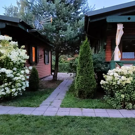 Nad Jeziorem/seehaus 1b Hytte