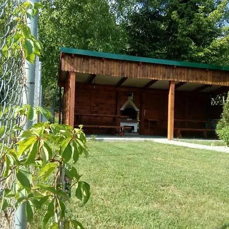 Nad Jeziorem/seehaus 1b Hytte