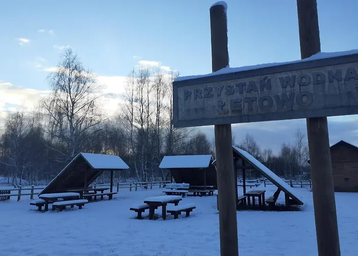 Деревянный коттедж Nad Jeziorem/seehaus 1b Letowo (West Pomeranian)