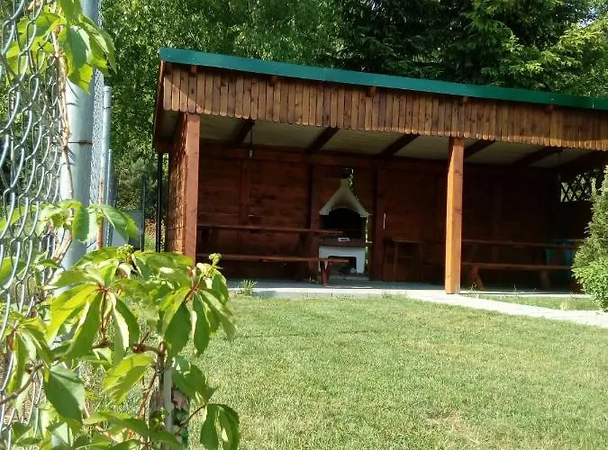 Nad Jeziorem/seehaus 1b Деревянный коттедж